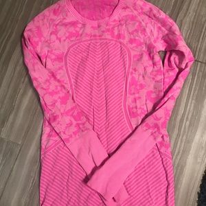 Lululemon Swiftly Tech long sleeve